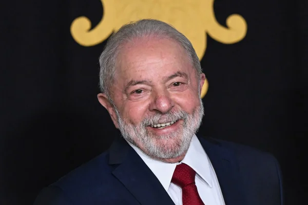 Lula se empolga com o Corinthians: “Campeão da Champions se prepare”