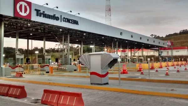 imagem colorida praça de pedagio triunfo concebra br-060