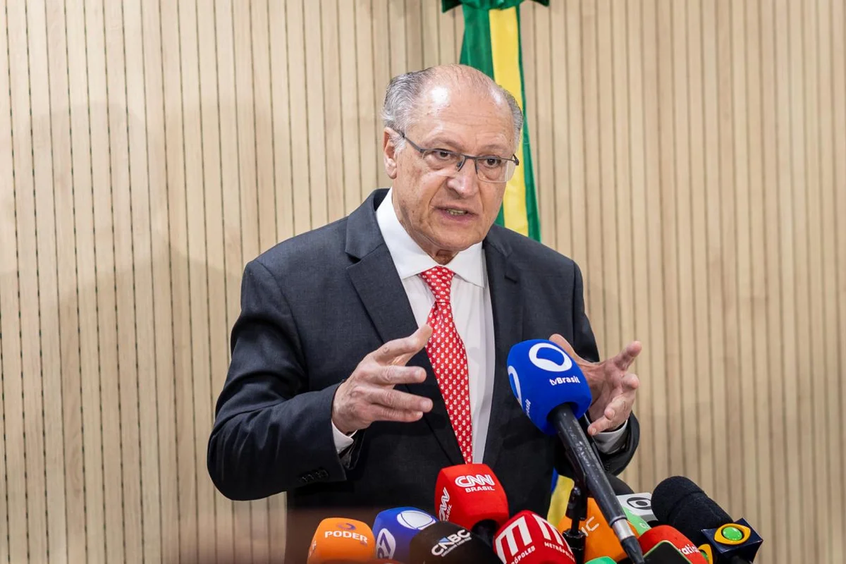 Alckmin descarta retaliação do Brasil aos EUA: "Os 2 podem ficar cegos"