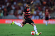 Jogador deve desfalcar Flamengo no retorno ao futebol brasileiro