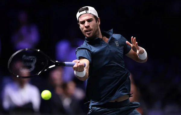 João Fonseca encara russo que fugiu de guerra para jogar Indian Wells