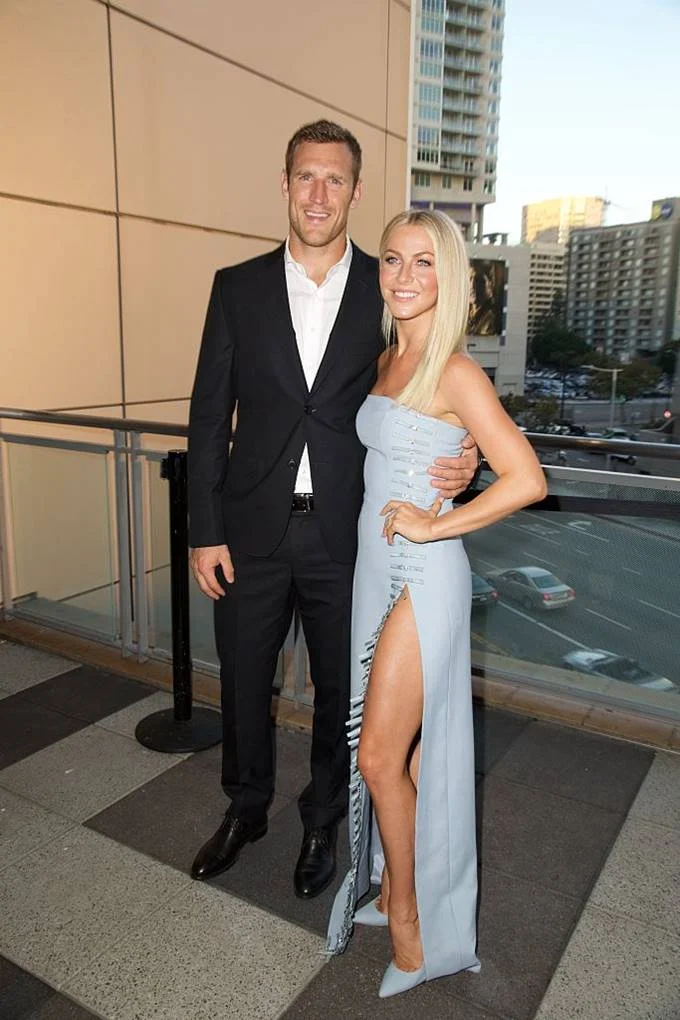 Noivo tem reação emocionante em casamento com atriz de Hollywood - imagem 4 Noivo tem reação emocionante em casamento com atriz de Hollywood - imagem 4