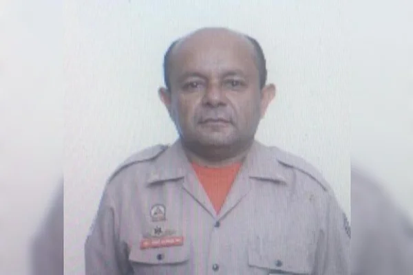 Sargento dos bombeiros que foi morto a facada durante assalto em Samambaia