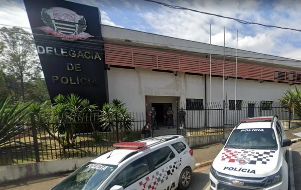 Delegacia Seccional de Polícia de Mairinque. Mulher foi detida após matar marido a facadas - Metrópoles