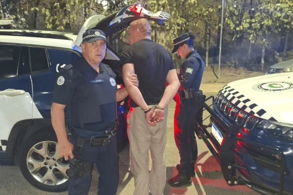 Imagem colorida de empresário preso acusado de arremessar namorada de caminhonete - Metrópoles