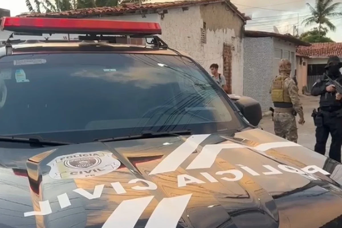 Imagem colorida de viatura