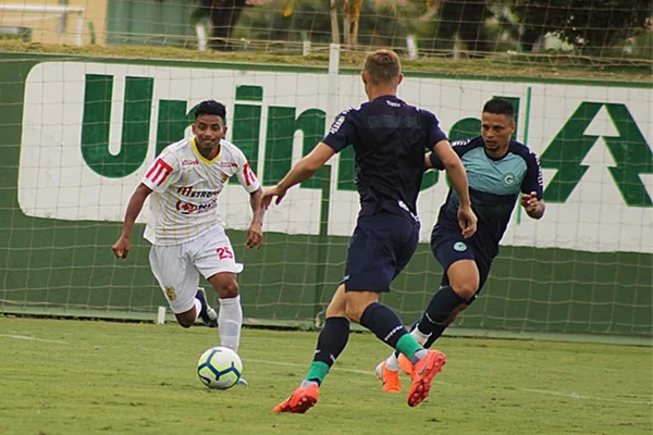 Em Goiânia, Brasiliense é derrotado pelo Goiás em jogo-treino