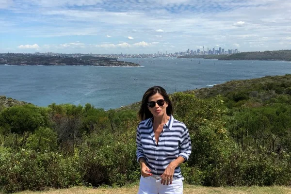 Viajar sozinha parece assustador, mas a experiência é renovadora