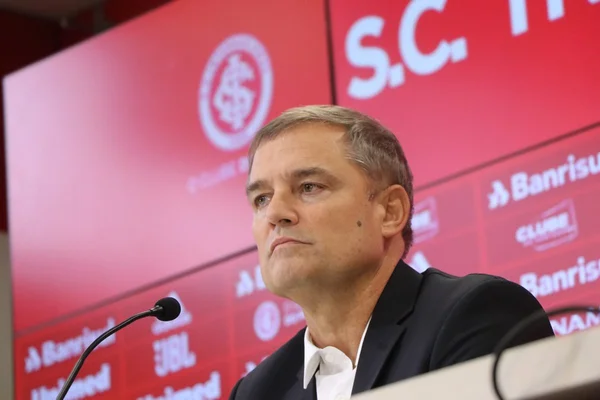 Diego Aguirre apresentado no Inter