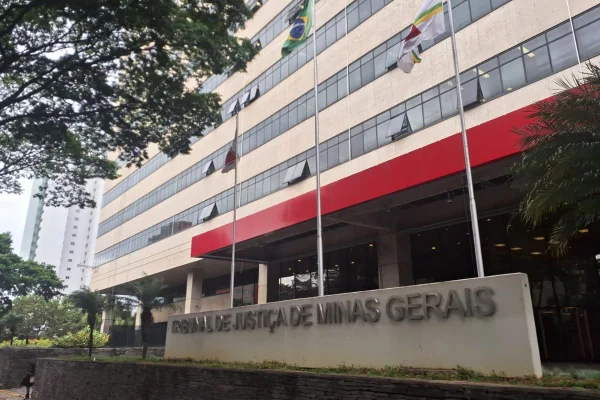 Foto da fachada do Tribunal de Justiça de Minas Gerais - Metrópoles
