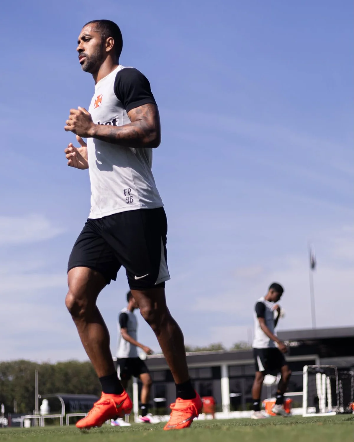 Copa do Brasil: Vasco se reapresenta focado em jogo decisivo - imagem 8 Copa do Brasil: Vasco se reapresenta focado em jogo decisivo - imagem 8