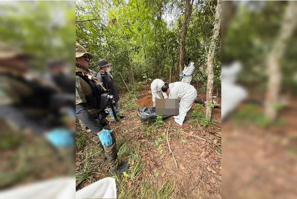 Polícia descobre “cemitério do tráfico” com corpo enterrado sem cabeça