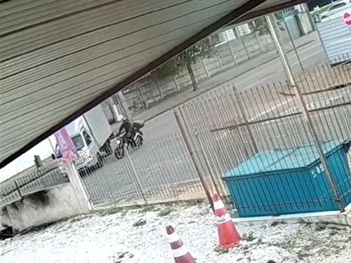 acidente-caminhao-motociclista-curitiba-metropoles