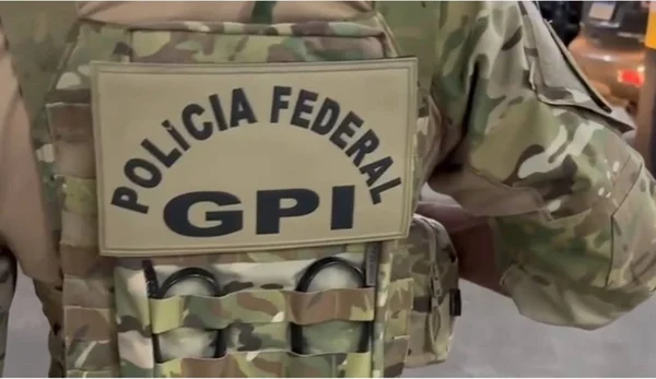 imagem colorida operacoes simultaneas trafico de drogas pf