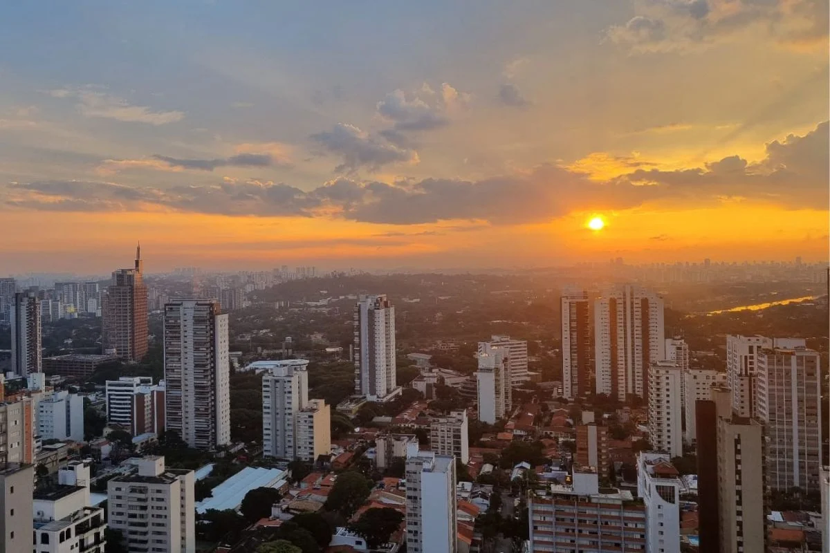 Pôr-do-sol em São Paulo Pôr-do-sol em São Paulo
