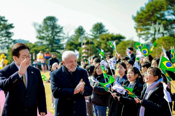 Lula e o presidente da Coreia do Sul, Lee Jae-myung