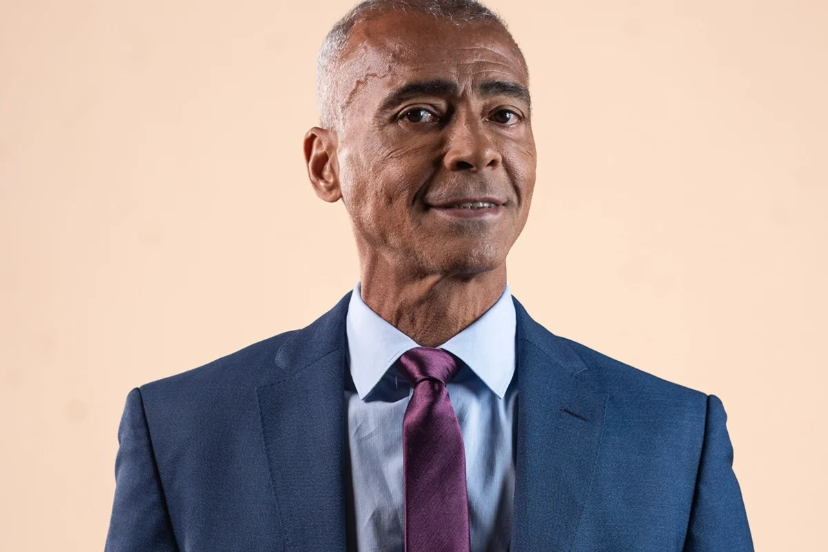 Romário conversou com a coluna sobre a devolução de seu salário Romário conversou com a coluna sobre a devolução de seu salário