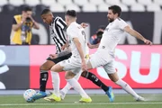No retorno do Brasileirão, o Botafogo recebeu o Santos no Nilton Santos No retorno do Brasileirão, o Botafogo recebeu o Santos no Nilton Santos