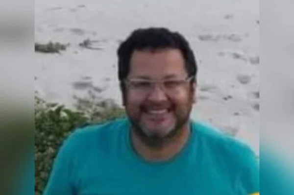 Vinícius Rangel do Nascimento, diretor de escola no RJ