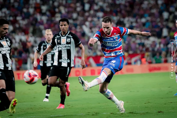 Imagem colorida de Fortaleza x Ceará, pela final do cearense- Metrópoles