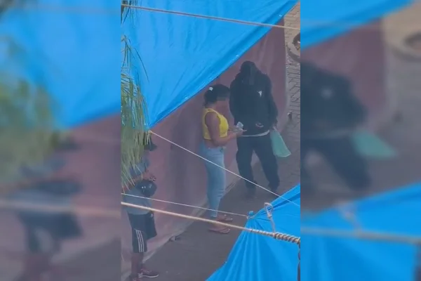 "Barraca dos nóinha": trio é detido por venda de drogas em banca no DF