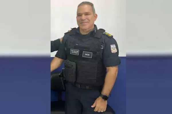 policial militar fardado