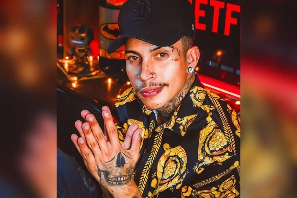 Power Couple: Matheus Yurley cai durante prova e é hospitalizado