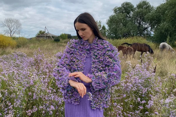 Artista russa cria roupas com elementos da natureza e viraliza Katerina Shukshina - metrópoles