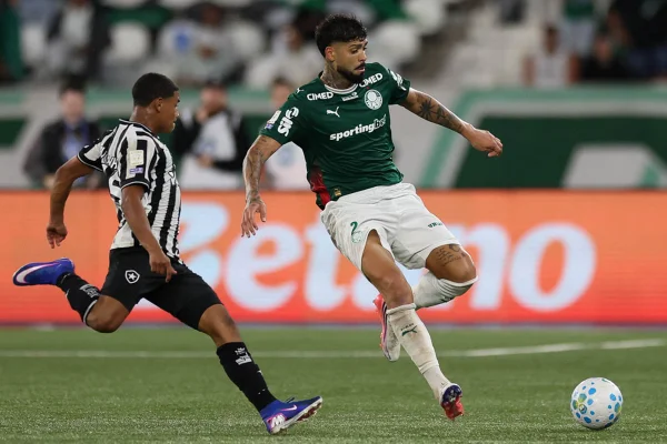 Barboza detona torcida do Botafogo após ser alvo de vaias no Nilton Santos