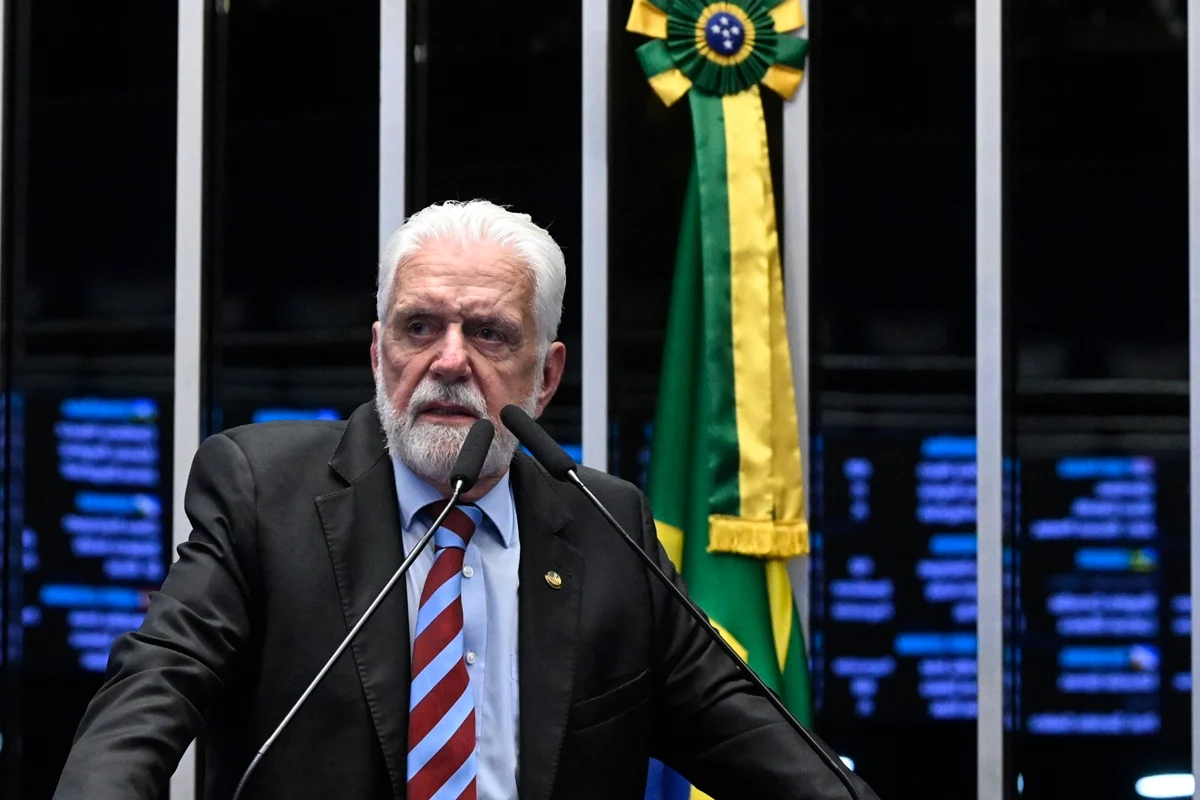 Wagner foi à tribuna do Senado se defender 2 dias antes de operação
