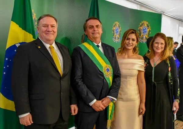 Com Pompeo, Bolsonaro deve conversar sobre relações com os EUA
