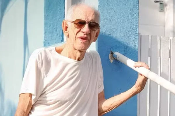 Morre o ator Rui Rezende, o lobisomem de Roque Santeiro, aos 87 anos - destaque galeria Morre o ator Rui Rezende, o lobisomem de Roque Santeiro, aos 87 anos - destaque galeria