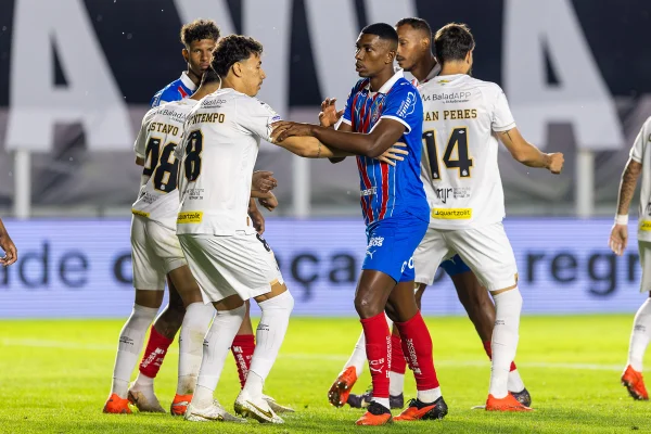 Brasileirão: com expulsão de Neymar e gol no fim, Santos e Bahia empatam