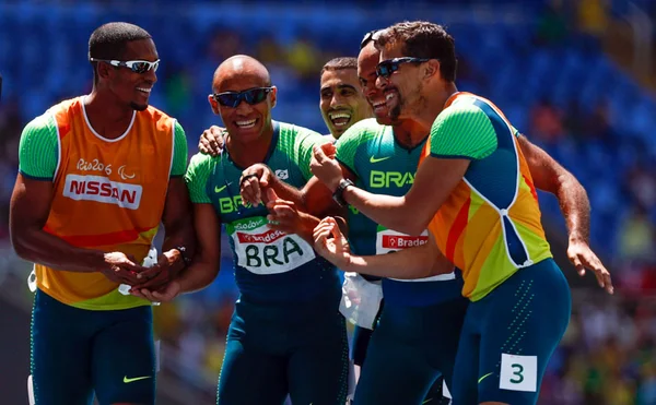 Atletismo do Brasil leva ouro no 4x100m T11-T13 e bronze nos 100m T38