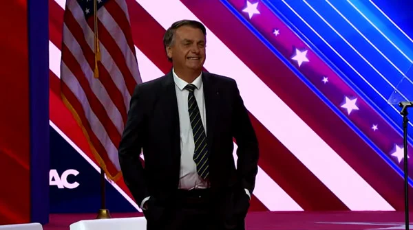 “Sou o ex mais amado do Brasil”, diz Bolsonaro em congresso conservador nos EUA