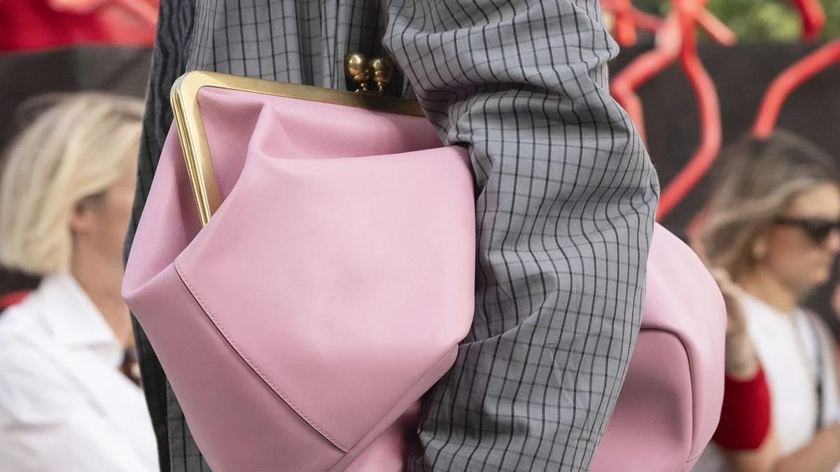 Bolsa-da-Coach-com-fecho-kiss-