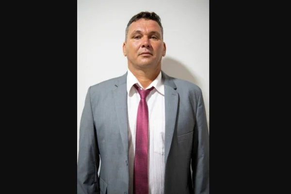 Valdenir Alves de Rezende (Nino) - vereador - Metrópoles