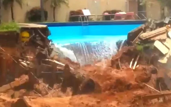 Vídeo: piscina usada para bronzeamento em clínica desmorona em Goiânia