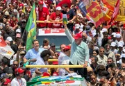 Lula chega a Copacabana para último ato de campanha no Rio de Janeiro Lula chega a Copacabana para último ato de campanha no Rio de Janeiro