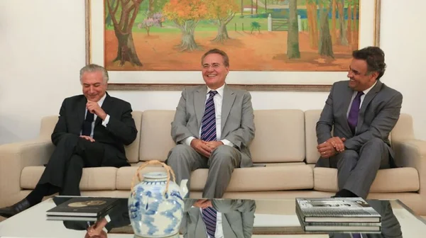 Temer e Aécio se reúnem com Renan Calheiros nesta quarta-feira (27/4)