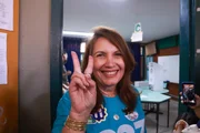 Bia Kicis vota neste domingo Bia Kicis vota neste domingo