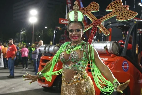 Quitéria Chagas desabafa sobre luta por espaço de destaque no Carnaval
