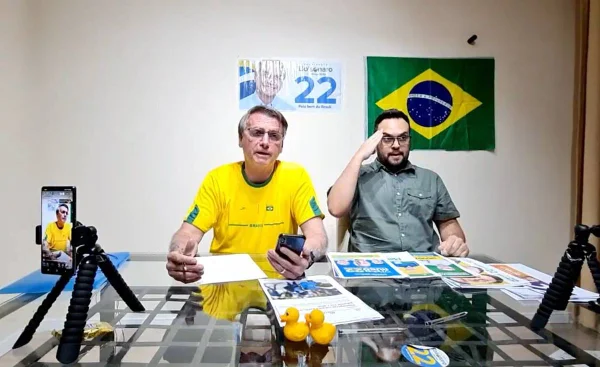 Às vésperas da eleição, Bolsonaro diz que não demarcará terra indígena