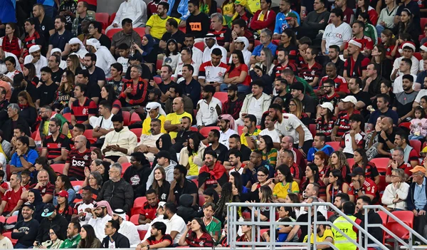 Torcedor do Flamengo fica preso por quatro dias no Catar