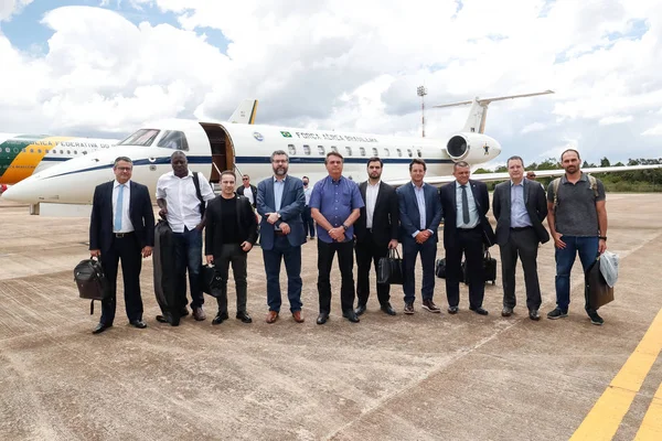 Covid-19: Eduardo Bolsonaro diz que Israel quer testar spray no Brasil