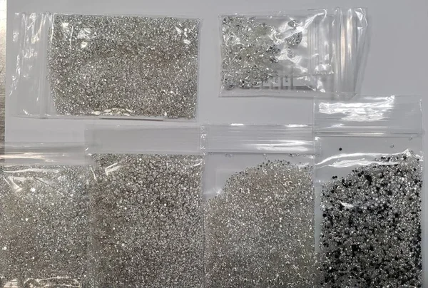 PF prende passageiro em aeroporto com diamantes avaliados em US$ 100 mil