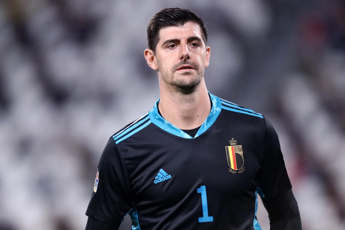 "Delator" de brigas tem seus dias contados na Bélgica, diz Courtois "Delator" de brigas tem seus dias contados na Bélgica, diz Courtois