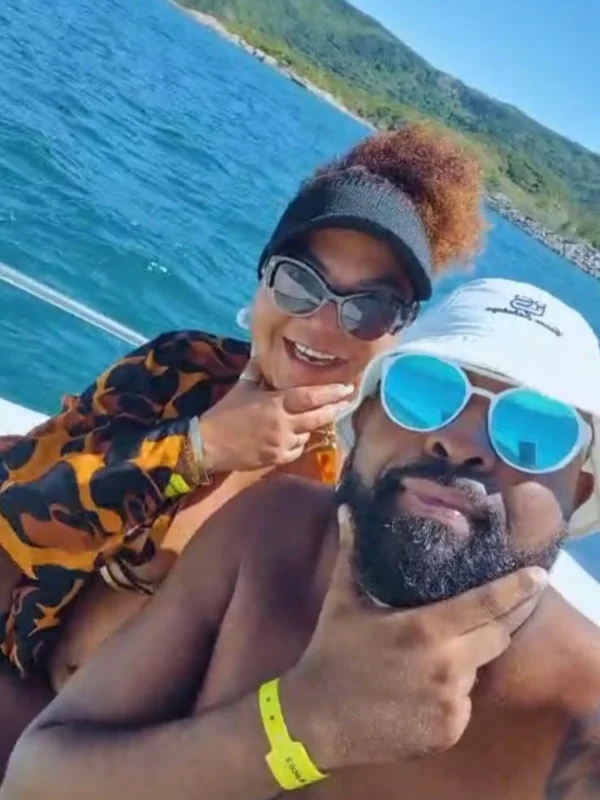 Viúva de Arlindo Cruz, Babi homenageia namorado: “Meu amor” - destaque galeria Viúva de Arlindo Cruz, Babi homenageia namorado: “Meu amor” - destaque galeria