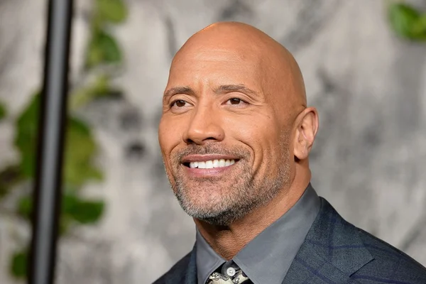 Nasce terceira filha do ator Dwayne Johnson, o The Rock