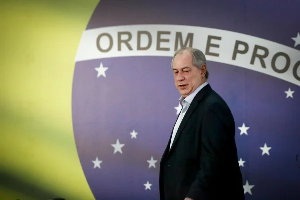 PDT decide adiar lançamento da pré-candidatura de Ciro Gomes